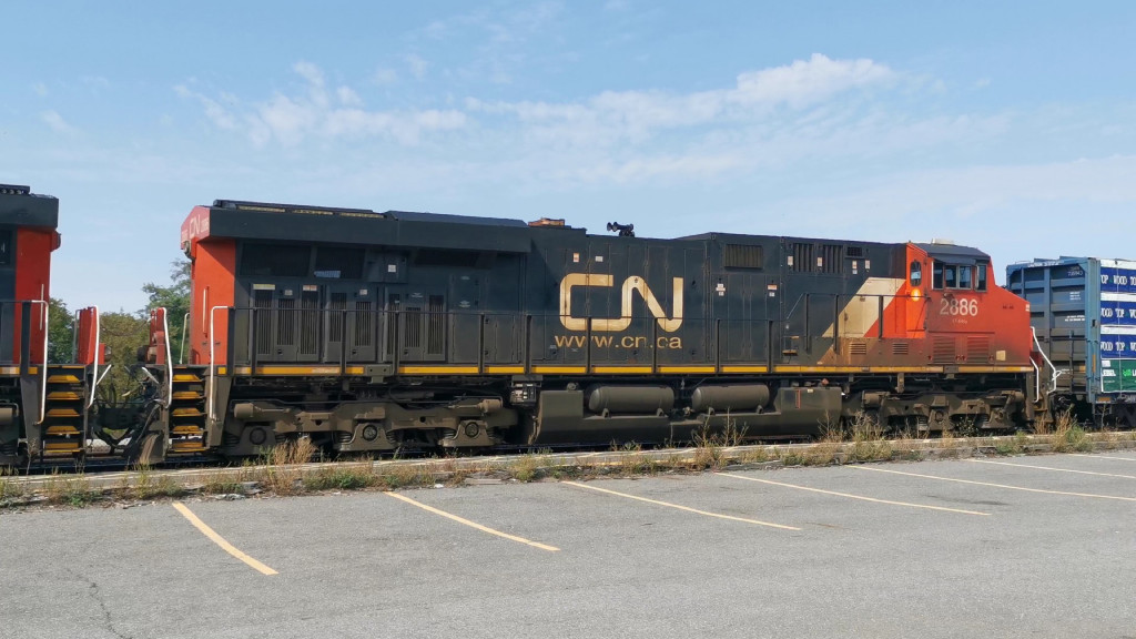 CN 2886